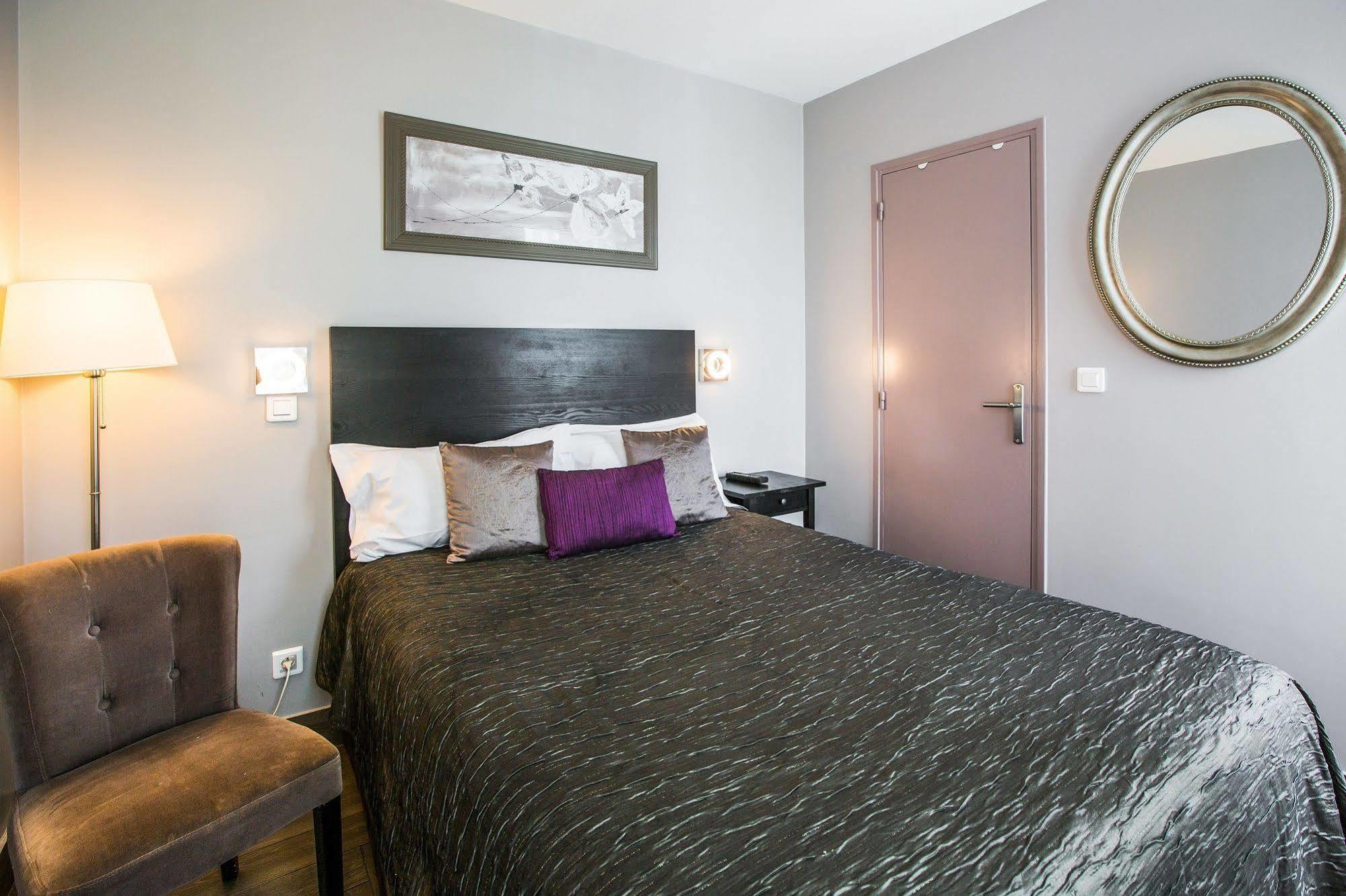 Le Figuier Hotel อีวรี-ซูร์-แซ็น ภายนอก รูปภาพ